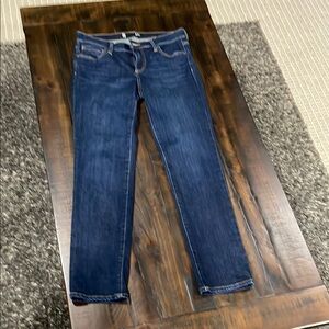 KUT woman’s jeans
Size 4